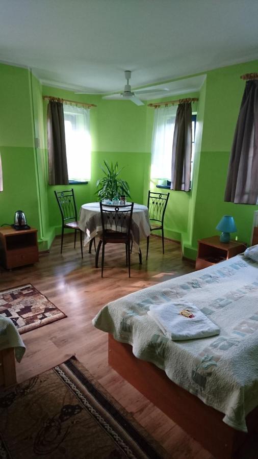 Hotelik WARMIA -Pensjonat, Hostel Lidzbark Warmiński Eksteriør bilde